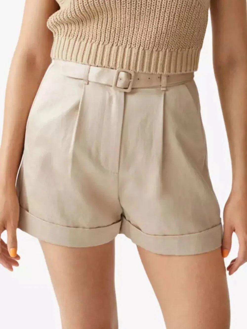 & Other Stories Belted Shorts Beige Size 4